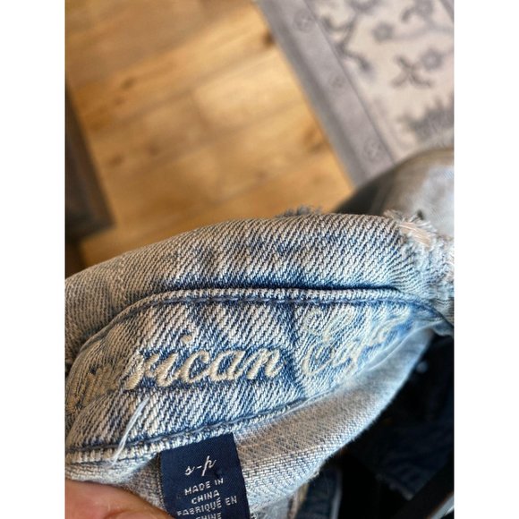 (Sold) American Eagle Distressed Embroidered Denim - Picture 8 of 8